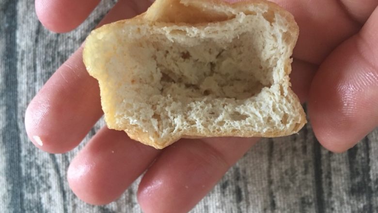 油豆腐盒子,把油豆腐中间压扁