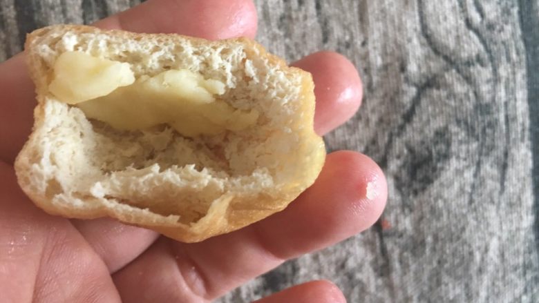 油豆腐盒子,放入<a style='color:red;display:inline-block;' href='/shicai/ 935'>芝士</a>