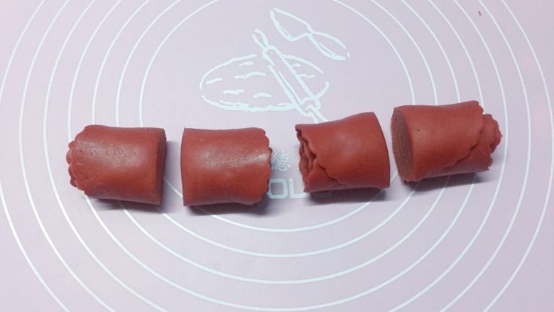 玫瑰花篮,如图:对半切开。