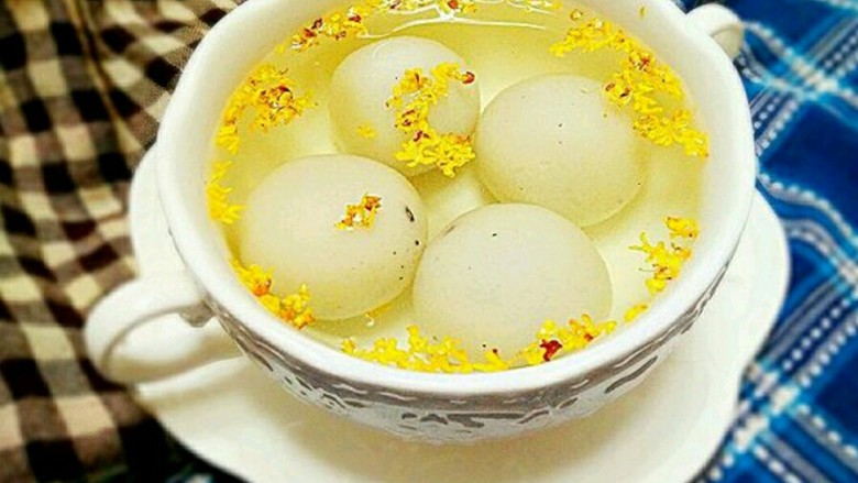 桂花黑芝麻汤圆(纯手工无油低糖版),成品。