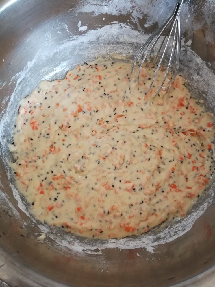 胡萝卜蛋糕,搅拌至这样的状态,无颗粒所有原料都很均匀就可以了