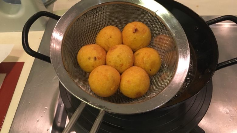 Q-Q-球,哒啷!很漂亮吧!