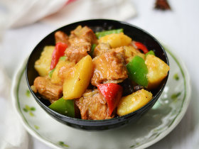 土豆烧排骨
