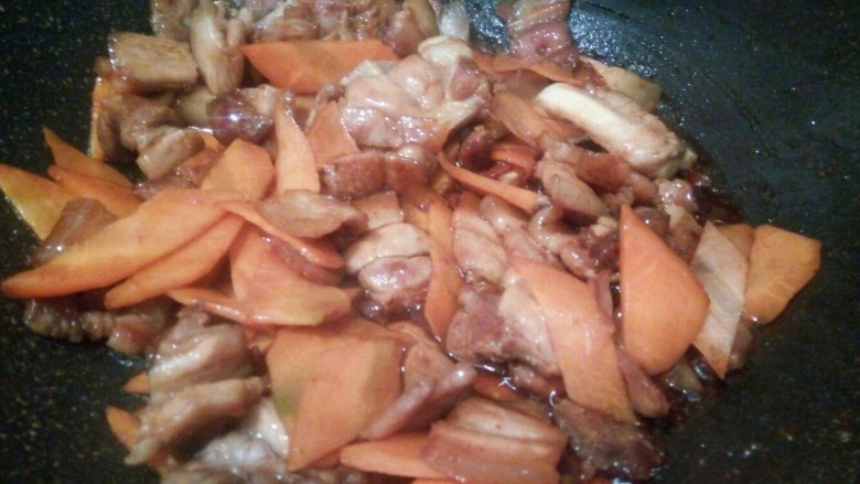 【家常菜】回锅肉,盐少许，