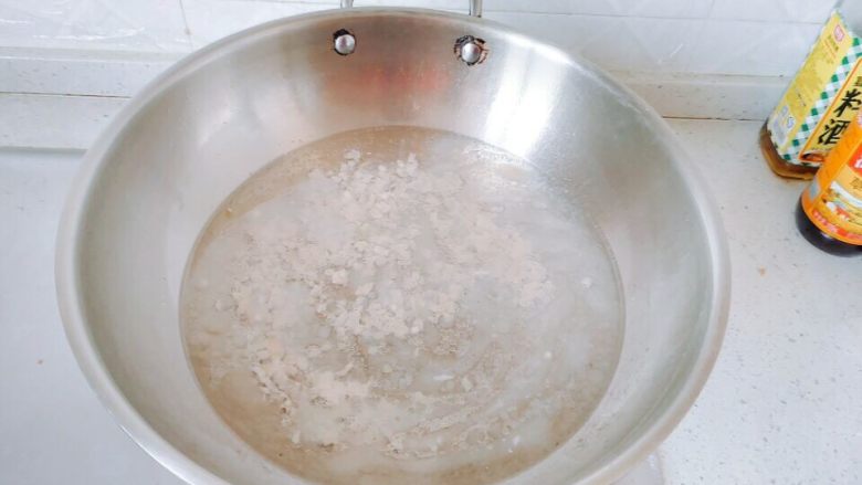 生菜豆腐肉沫羹,加水,水一次性加够。