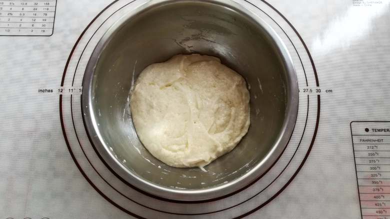 酸奶棉花糖戚风(焦糖味),Z字型手法混合到没有颗粒物