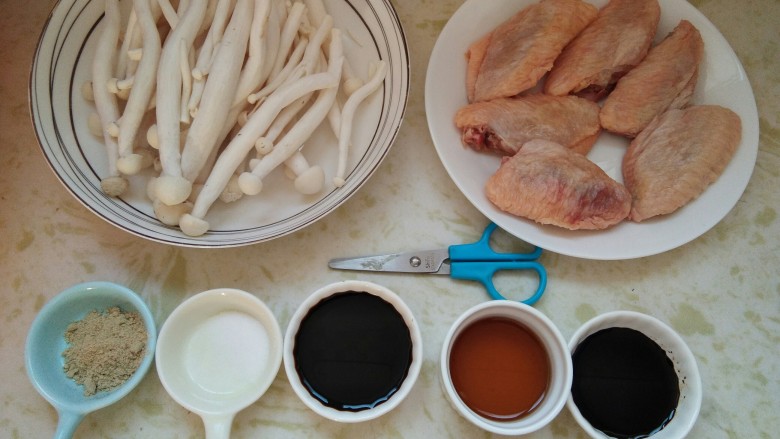 酱烧假章鱼,给生活增添乐趣,材料照的不全,因为是新吃法,所以还在于创新味道。