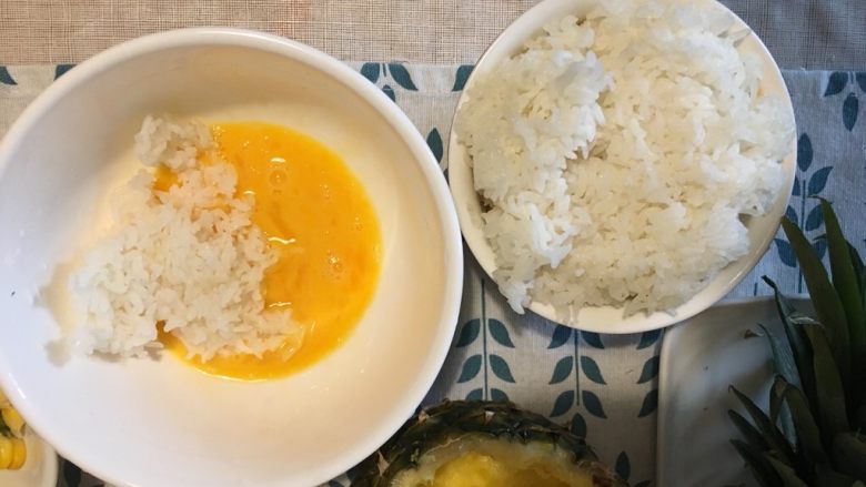 小鸟菠萝🍍饭,放入米饭