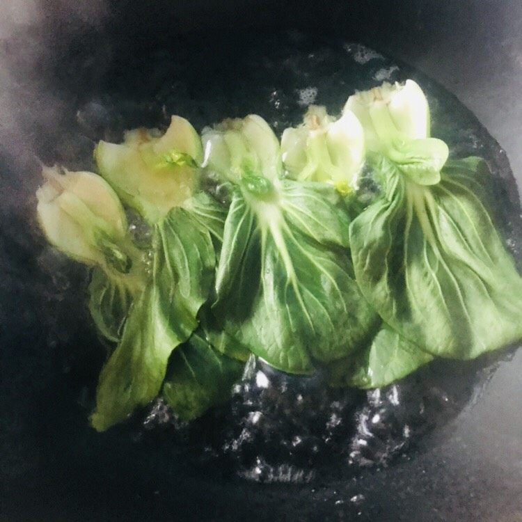 闺蜜餐,水烧开 煮青菜