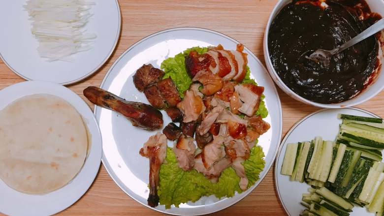 烤箱版北京烤鸭,现在就可以享用美食啦!超级好吃呦!