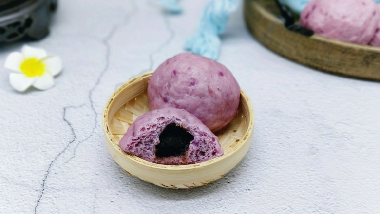 做年货-春节必备的紫薯豆沙包