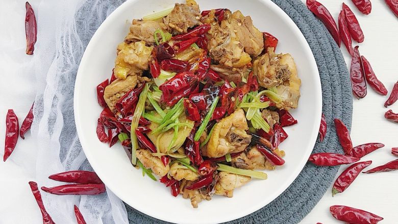 家庭辣子鸡块,麻辣鲜香的辣子鸡块就做好啦