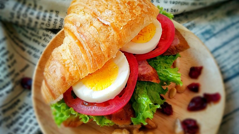 可颂三明治,成品。