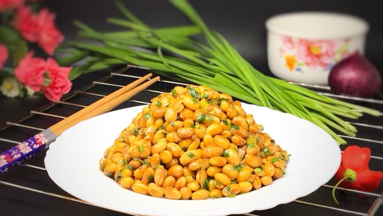 家常韭菜炒黄豆