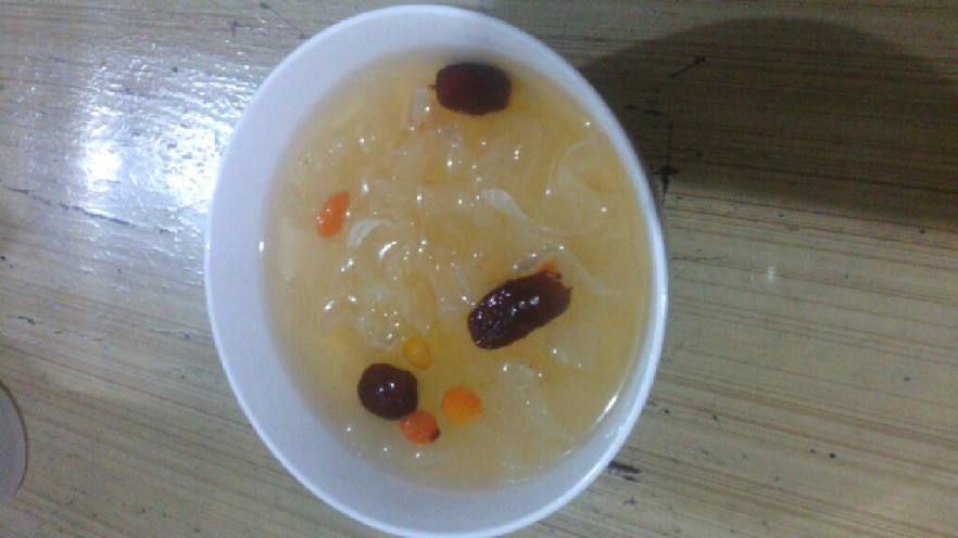 红枣银耳汤