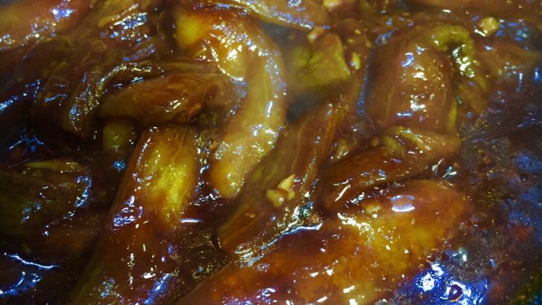 无需油炸糖醋茄子(番茄酱版),汤汁粘稠便可