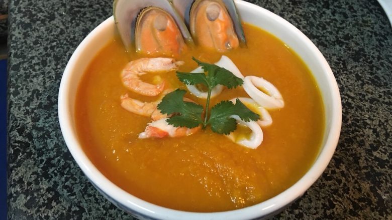 南瓜🎃海鲜汤,最后装好,摆好,OK