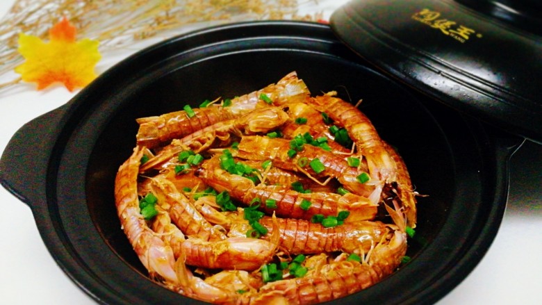 年夜饭--油焖皮皮虾,特别好吃,非常入味 ,下酒菜首选,😜😜😜😜😜😜