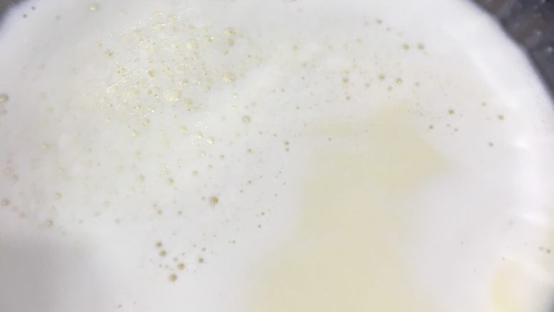 香甜自制豆浆,放锅里 开中大火