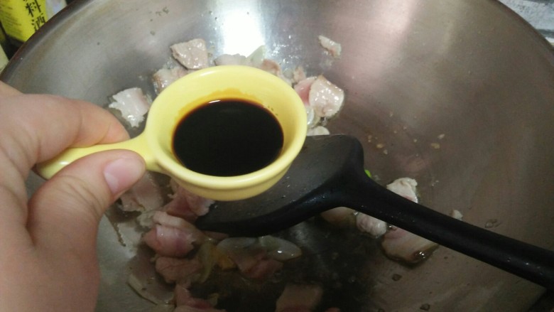 什锦酸菜,加<a style='color:red;display:inline-block;' href='/shicai/ 788'>生抽</a>
