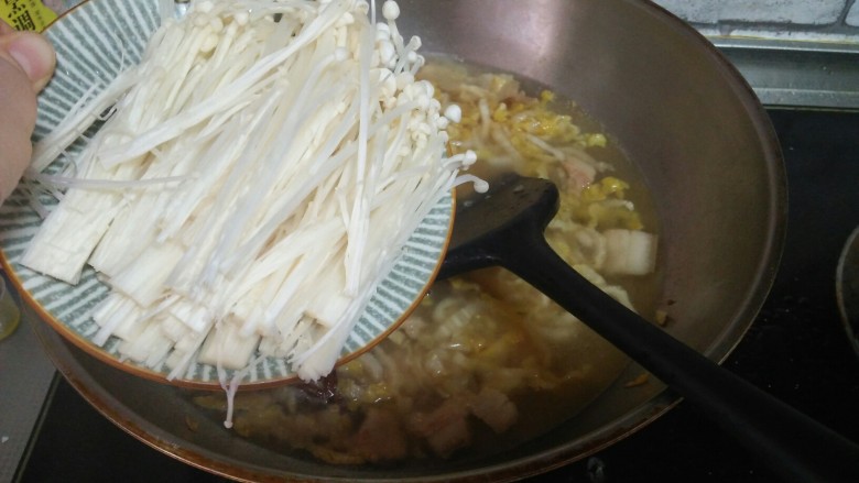 什锦酸菜,加金针菇