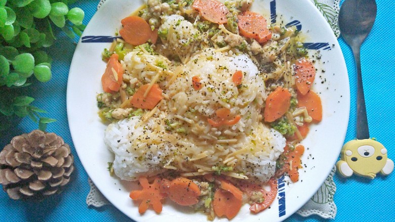 兔子盖浇饭,再洒点牡蛎黑芝麻粉提鲜
