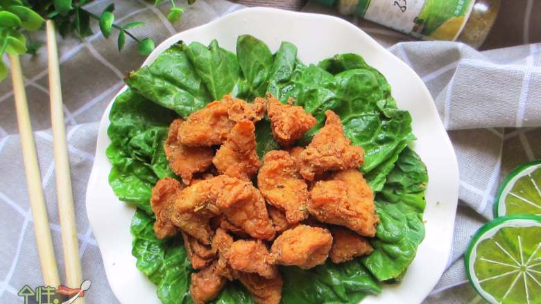 吮指蒜香盐酥鸡,香酥爽口,追剧、看球赛必备小零食