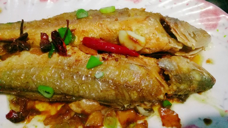 干烧大黄鱼(内附煎鱼不破小窍门),出锅