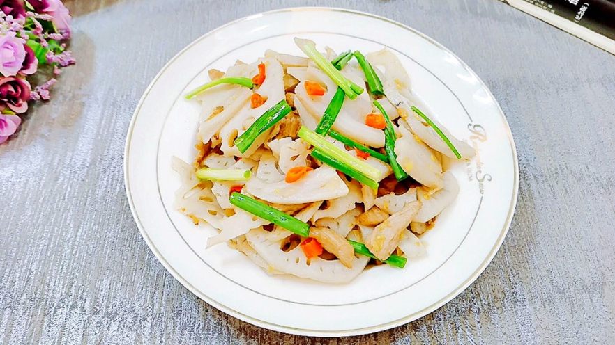 家常藕片炒肉