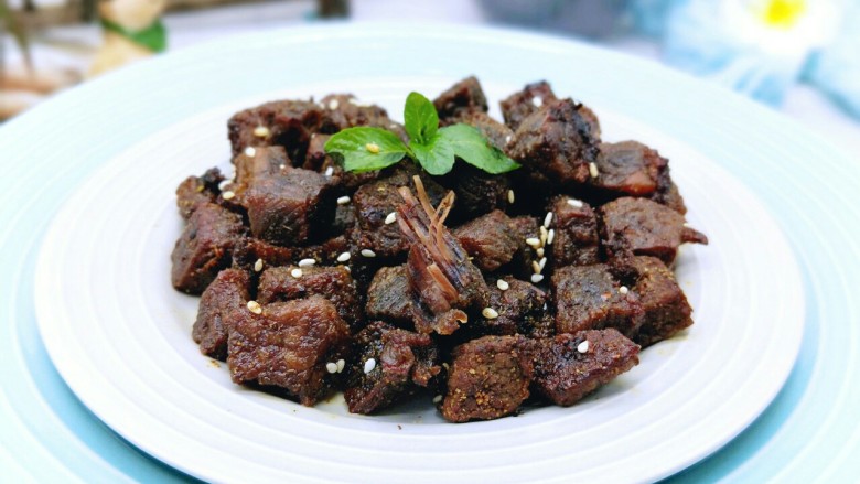 【健康零食】香烤孜然牛肉粒,近看,诱惑。