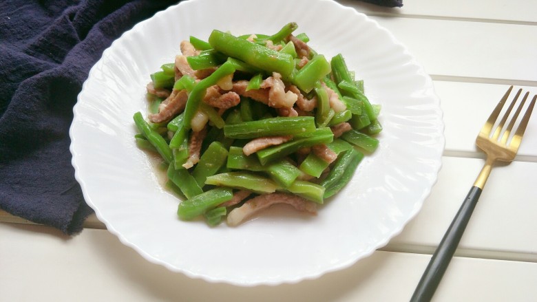 肉丝炒贡菜,成品图