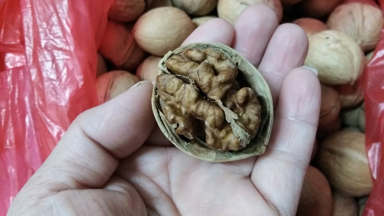 年味――自制盐焗核桃仁,看是不是很饱满呢