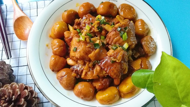 暖色系-冬日暖胃栗豆鸡翅,出锅后即可食用