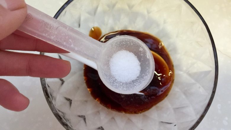 我爱蒜蓉系列➕蒜蓉蚝油生菜,食盐少许,<a style='color:red;display:inline-block;' href='/shicai/ 813'>鸡粉</a>一点