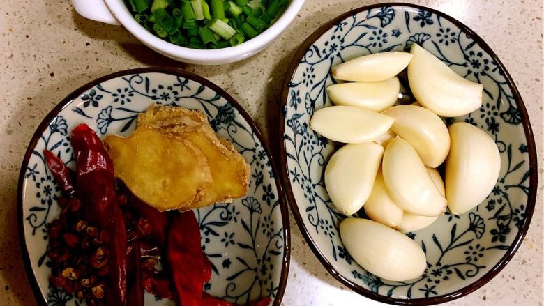 水煮肉片,准备好配料