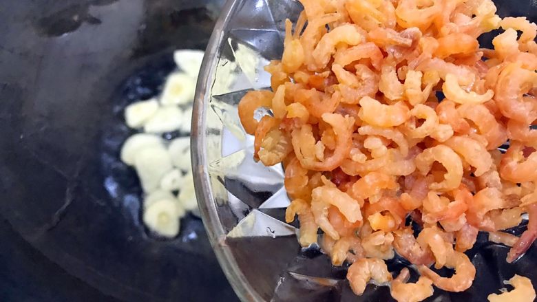 年夜饭の金银满屋~金银蛋上汤海米大白菜,下海米