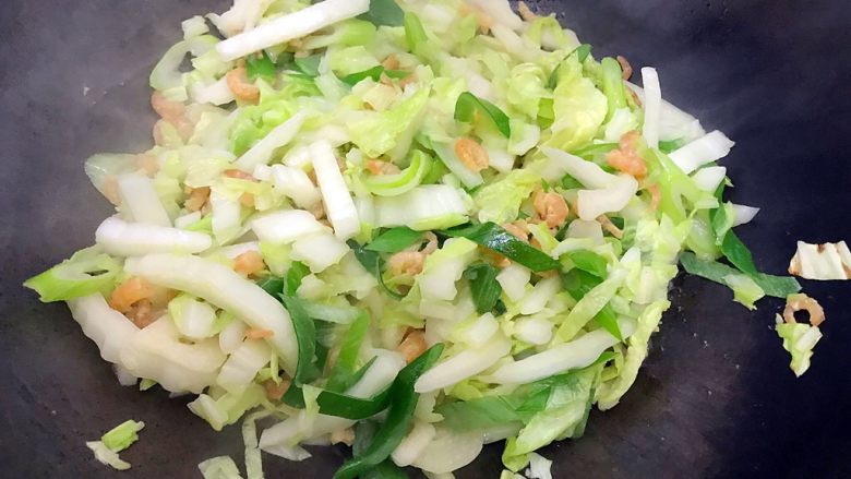 年夜饭の金银满屋~金银蛋上汤海米大白菜,翻炒10几20秒
