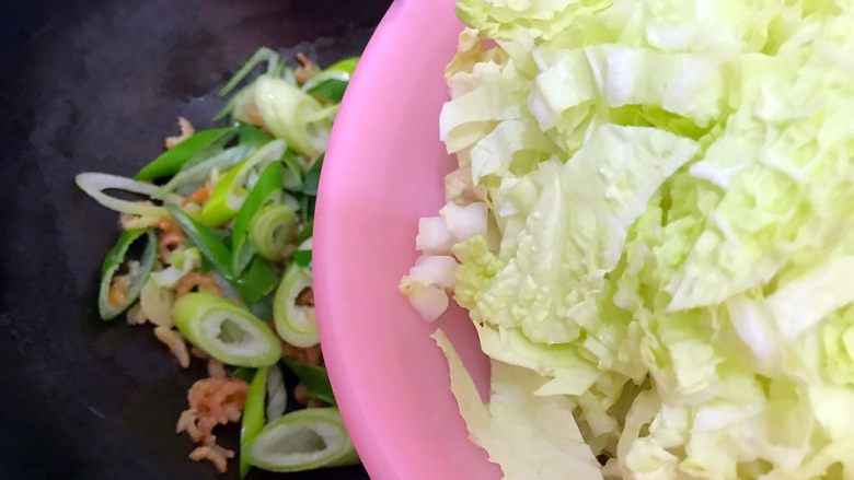 年夜饭の金银满屋～金银蛋上汤海米大白菜,下大白菜，转中大火