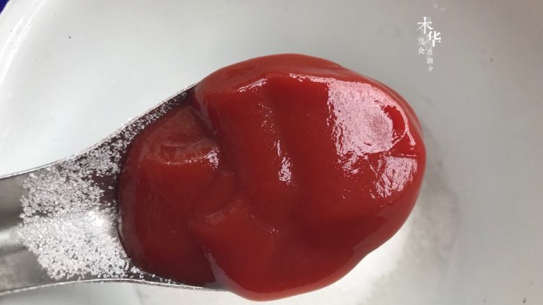 糖醋里脊,<a style='color:red;display:inline-block;' href='/shicai/ 699'>番茄酱</a>2勺。