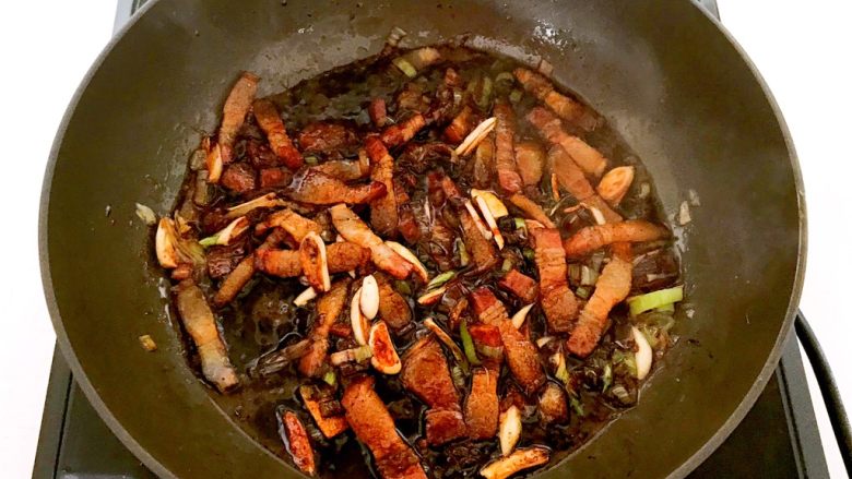 10分钟快手菜 红烧豆丝,翻炒均匀