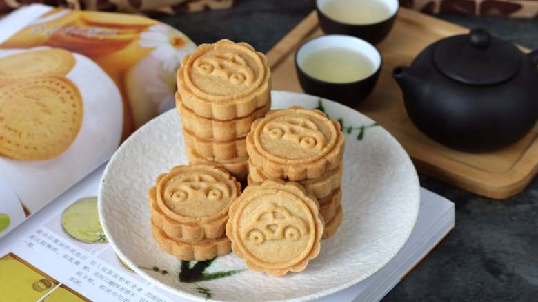 全麦饼干,卡通的花纹,孩子一定会喜欢的