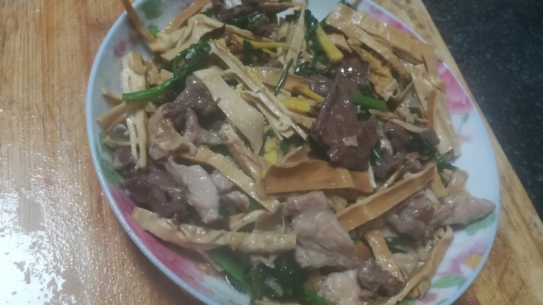 牛肉炒笋干,成品图