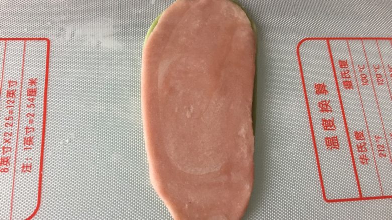 迷你一口酥,两片重叠,擀的更长