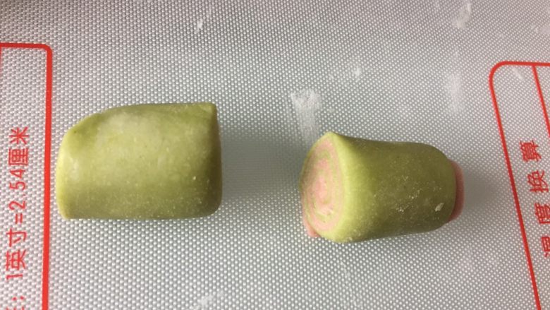 迷你一口酥,卷起,中间切开