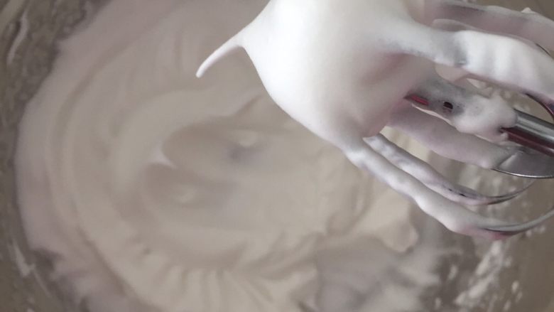 酸奶溶豆,打至硬性发泡