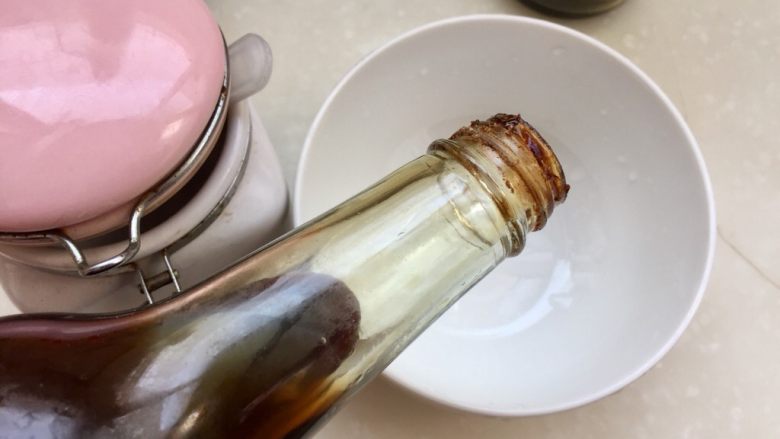 我爱蒜蓉系列➕蒜香鲍汁杏鲍菇,两大勺鲍鱼酱,我的鲍鱼酱比较甜,所以没有再加糖