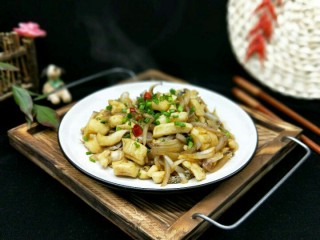 家宴-洋葱炒墨鱼