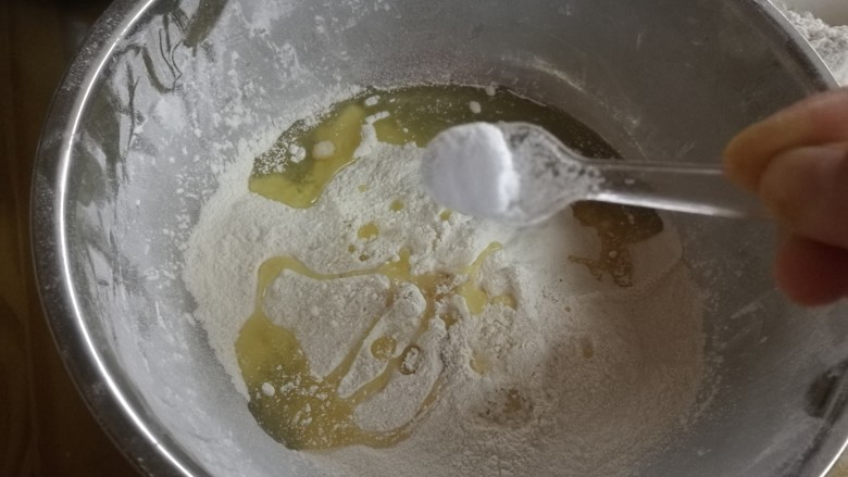 健脾去湿,茯苓山药苏打饼干,加入茶油、小苏打