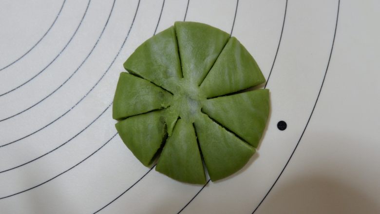 抹茶四叶酥饼,幸福四叶草,用剪刀剪出8瓣