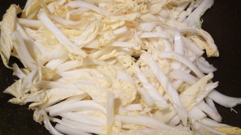 【家常菜】白菜粉丝,加菜心翻炒